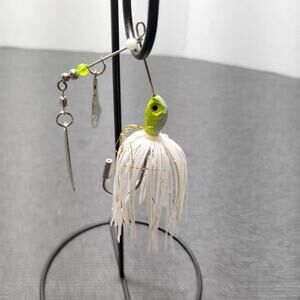 Spinner Jig Fishing Lure White Skirt Metal Blade Bass Pike Walleye Lure NWOT